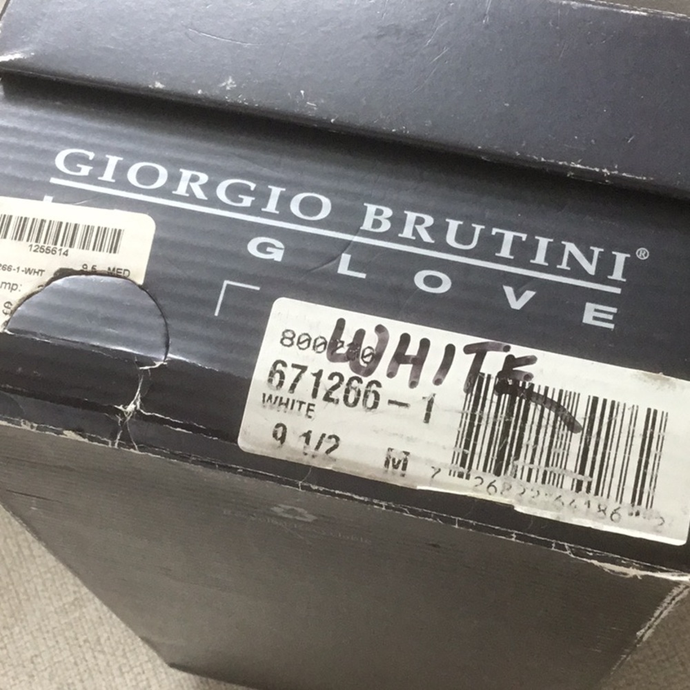 Giorgio Brutini White Loafers - Picture 4 of 5